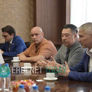 “Ялалтын гал” төслийн төлөөлөгчид Эрдэнэт хотод ажиллав